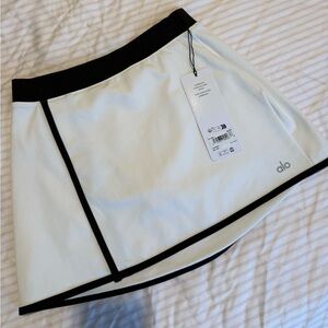 Alo Airbrush Streamlined Skirt